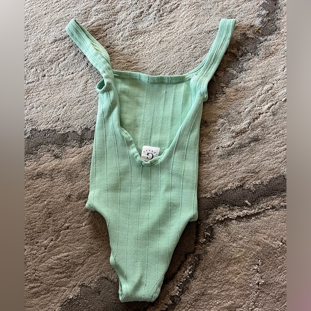 Hunza G square neck one piece ๐๐๐ - Picture 5 of 6